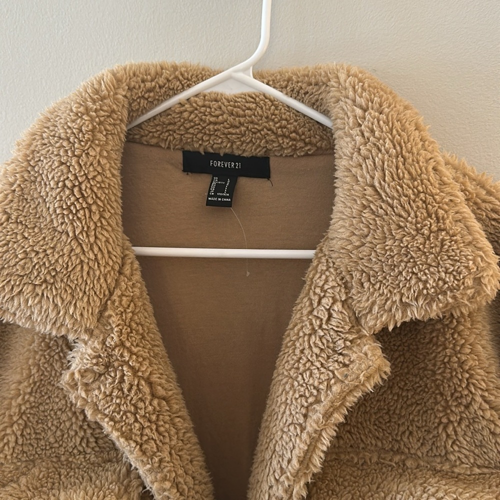 Forever 21 Tan Sherpa Teddy Shacket Like New Size L Oversized - Picture 2 of 13